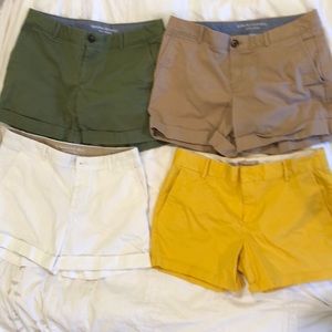 Lot of Four (4) pairs Banana Republic shorts. 3 w/cuffs and back pockets, 1 w/o
